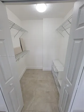1052 SW 79th Avenue Miami FL 33144