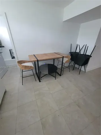 1052 SW 79th Avenue Miami FL 33144