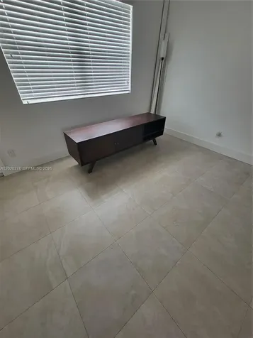 1052 SW 79th Avenue Miami FL 33144