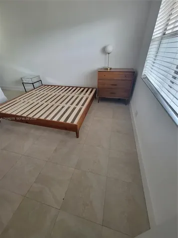 1052 SW 79th Avenue Miami FL 33144