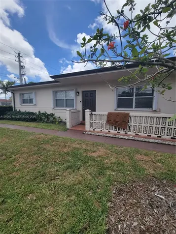 1052 SW 79th Avenue Miami FL 33144
