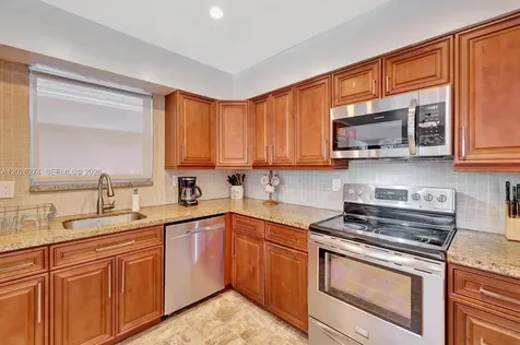 45 SE 14th Street Dania Beach FL 33004
