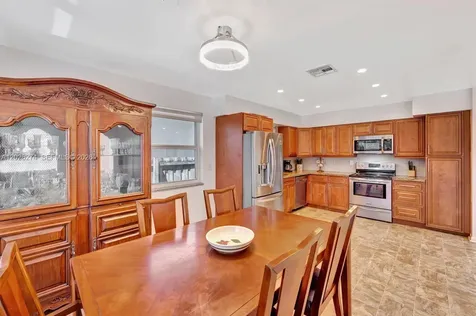 45 SE 14th Street Dania Beach FL 33004