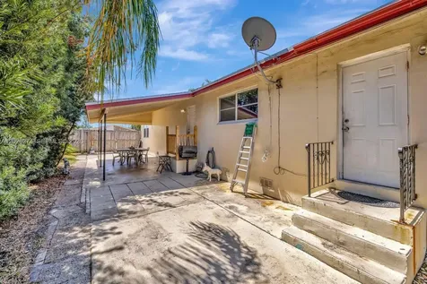 45 SE 14th Street Dania Beach FL 33004