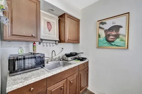 45 SE 14th Street Dania Beach FL 33004
