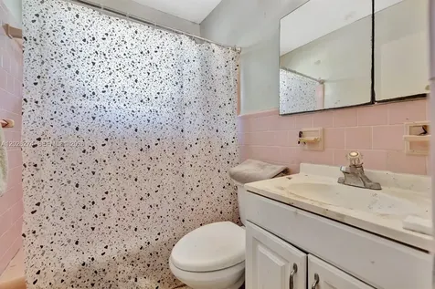 45 SE 14th Street Dania Beach FL 33004