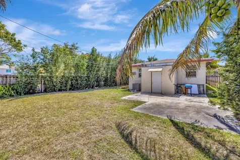 45 SE 14th Street Dania Beach FL 33004