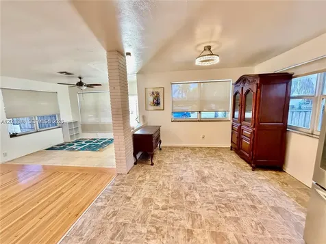45 SE 14th Street Dania Beach FL 33004