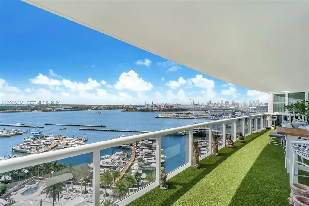 400 Alton Road Miami Beach FL 33139