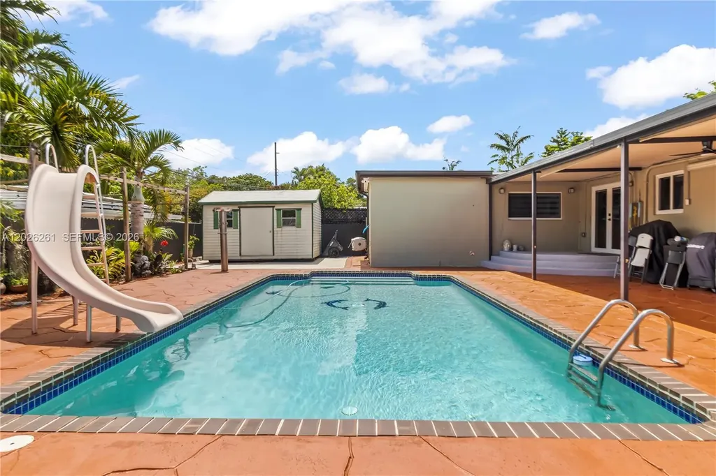 6250 SW 20 Terrace Miami FL 33155