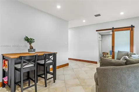 6250 SW 20 Terrace Miami FL 33155
