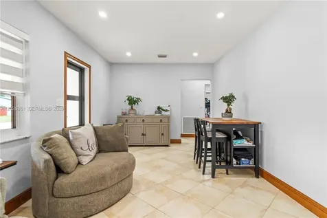 6250 SW 20 Terrace Miami FL 33155