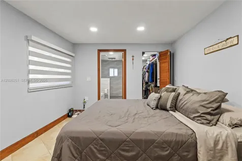 6250 SW 20 Terrace Miami FL 33155
