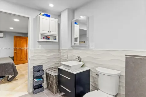 6250 SW 20 Terrace Miami FL 33155