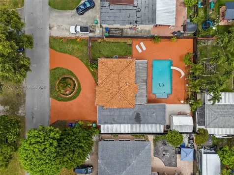 6250 SW 20 Terrace Miami FL 33155
