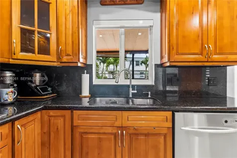 6250 SW 20 Terrace Miami FL 33155