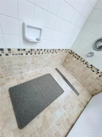 1300 SW 125th Avenue Pembroke Pines FL 33027