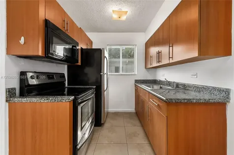 932 Moffett Street Hallandale Beach FL 33009