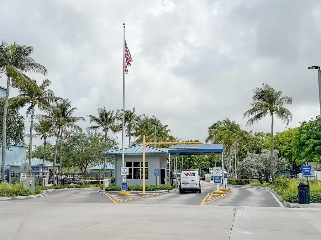 1827 SW 21st Street Fort Lauderdale FL 33315