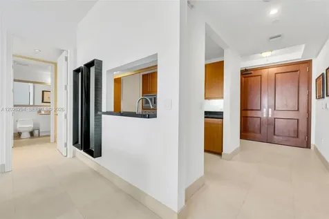 1425 Brickell Avenue Miami FL 33131