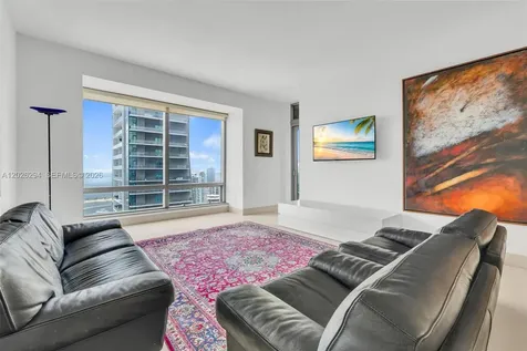 1425 Brickell Avenue Miami FL 33131