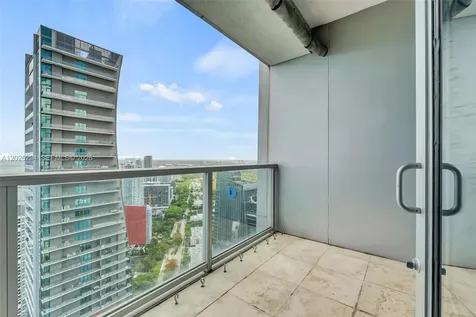 1425 Brickell Avenue Miami FL 33131