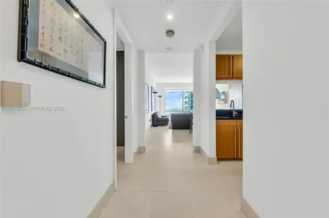 1425 Brickell Avenue Miami FL 33131