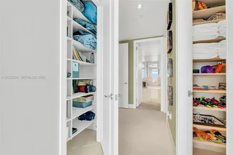 1425 Brickell Avenue Miami FL 33131