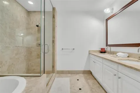 1425 Brickell Avenue Miami FL 33131
