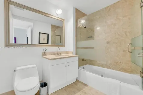 1425 Brickell Avenue Miami FL 33131
