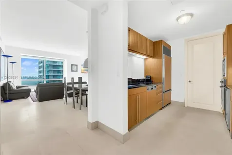 1425 Brickell Avenue Miami FL 33131