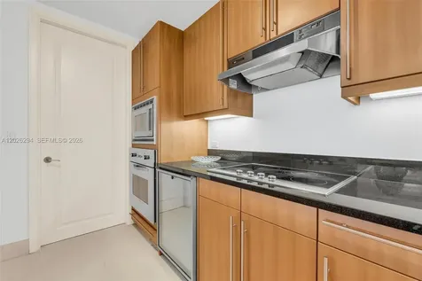 1425 Brickell Avenue Miami FL 33131