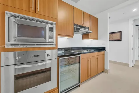 1425 Brickell Avenue Miami FL 33131