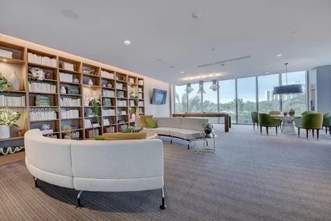 16385 Biscayne Boulevard North Miami Beach FL 33160