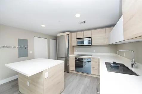 16385 Biscayne Boulevard North Miami Beach FL 33160
