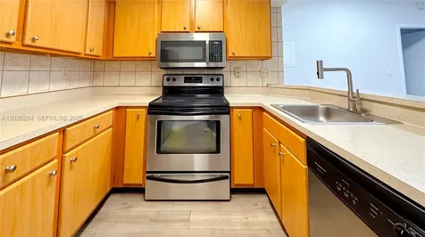 2445 SW 18th Terrace Fort Lauderdale FL 33315