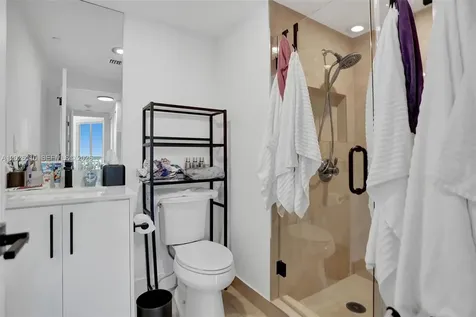 2000 Island Boulevard Aventura FL 33160