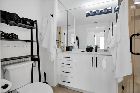 2000 Island Boulevard Aventura FL 33160