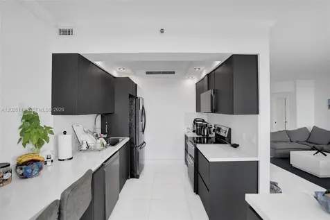 2000 Island Boulevard Aventura FL 33160