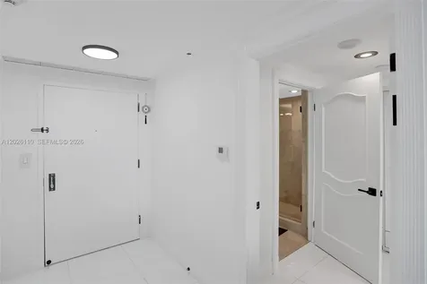 2000 Island Boulevard Aventura FL 33160