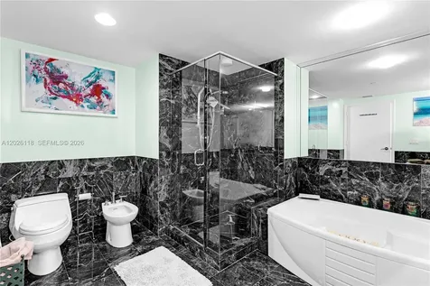 1455 Ocean Drive Miami Beach FL 33139