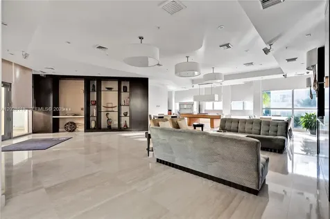 1455 Ocean Drive Miami Beach FL 33139