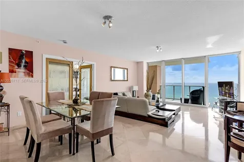 1455 Ocean Drive Miami Beach FL 33139