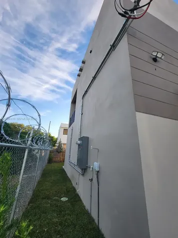 6233 NW 20th Avenue Miami FL 33147