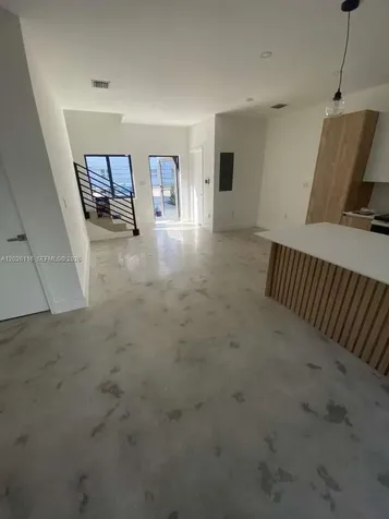 6233 NW 20th Avenue Miami FL 33147