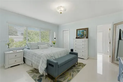 9641 SW 66th Street Miami FL 33173