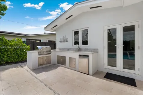 9641 SW 66th Street Miami FL 33173