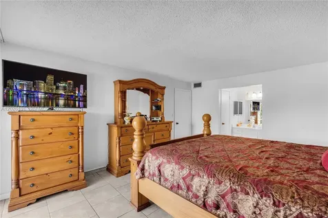3551 Inverrary Drive Lauderhill FL 33319