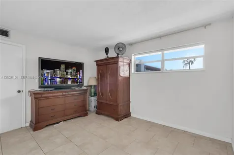 3551 Inverrary Drive Lauderhill FL 33319