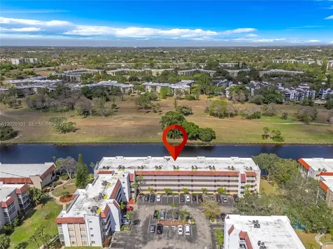 3551 Inverrary Drive Lauderhill FL 33319